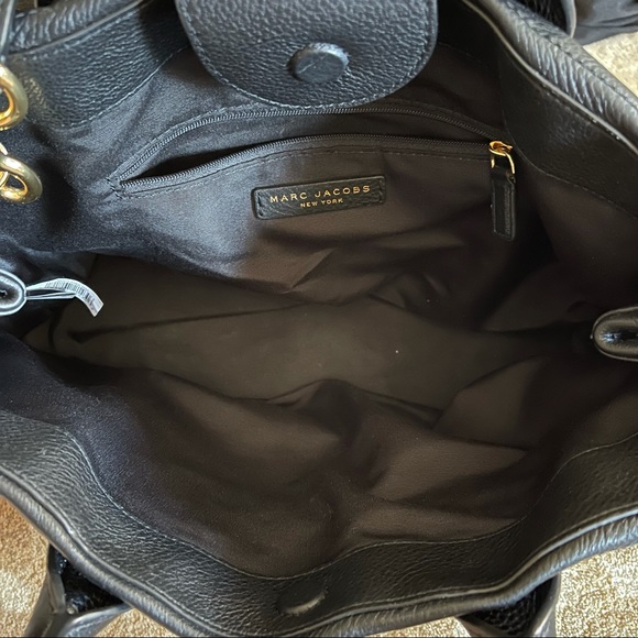 Marc Jacobs Black Leather Empire City Leather Structured Top Handle Tote Bag - Picture 7 of 16